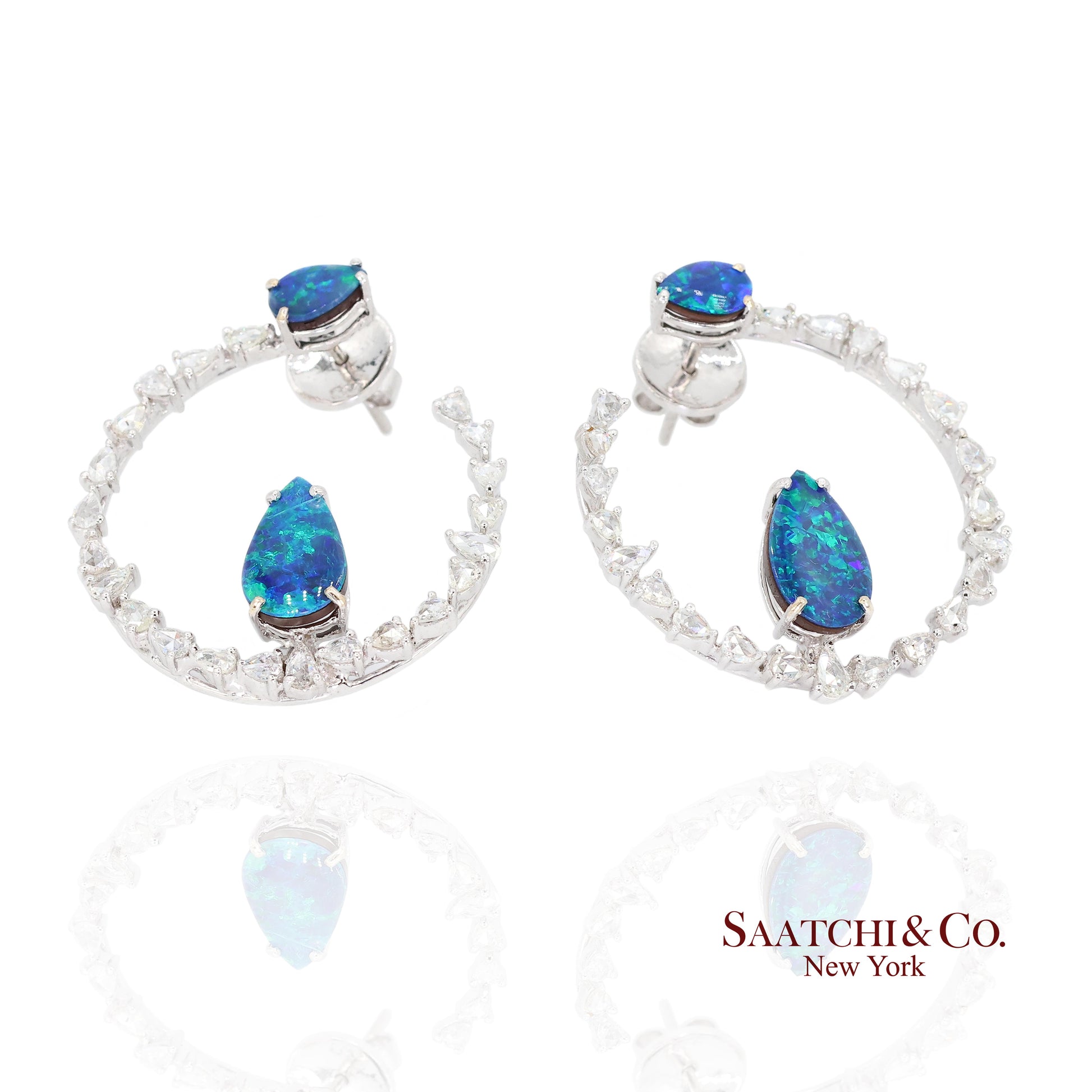 18K (750) White Gold Natural Diamond and Natural Opal Earring