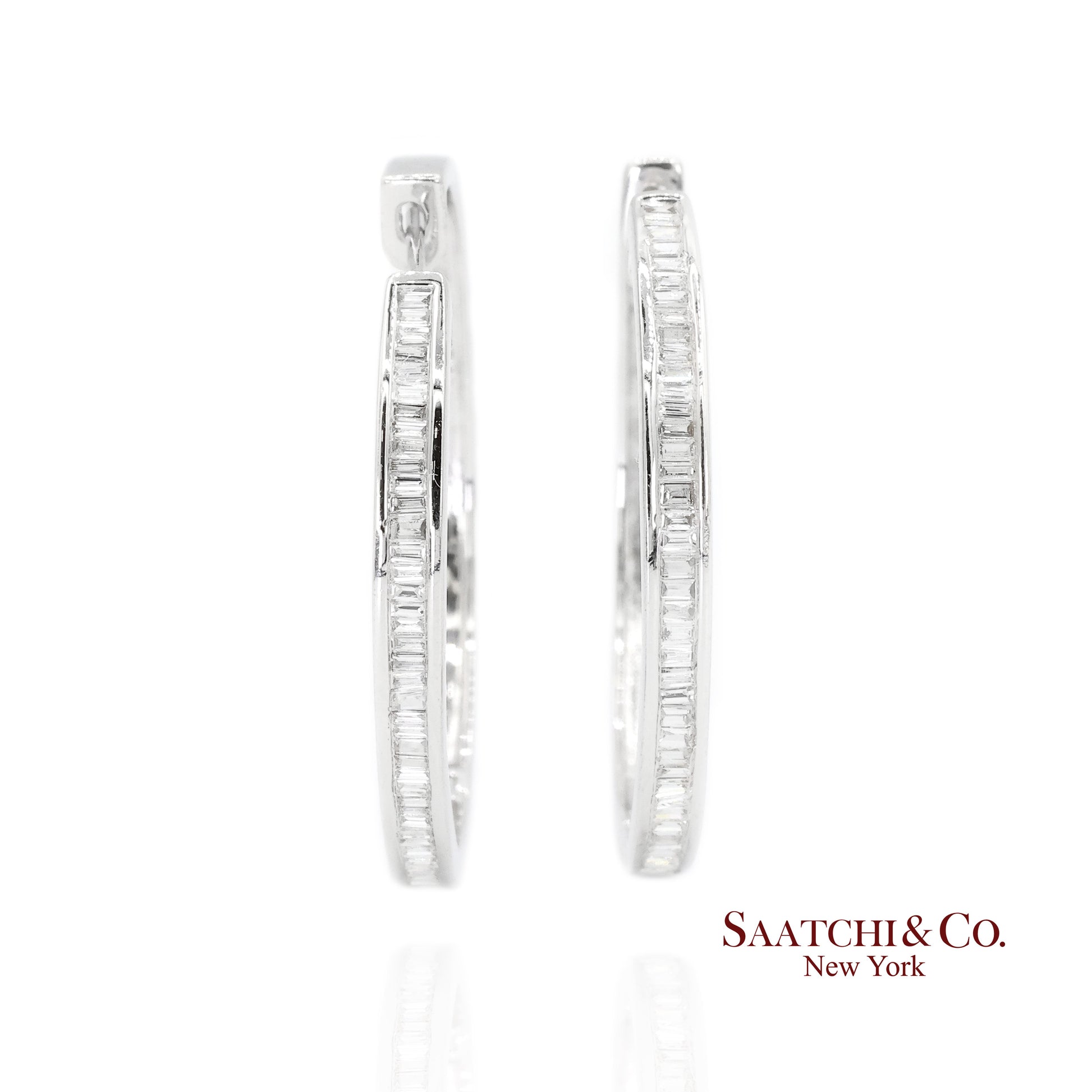 18K White Gold Natural Diamond Hoop Earring