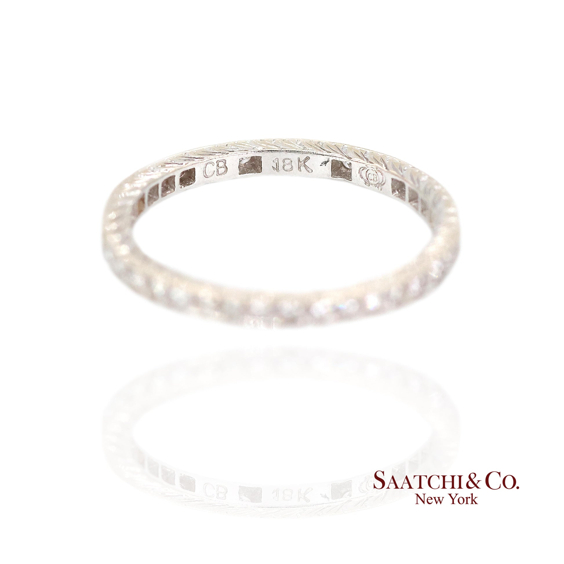 18K (750) White Gold Natural Diamond Engraved Band Ring