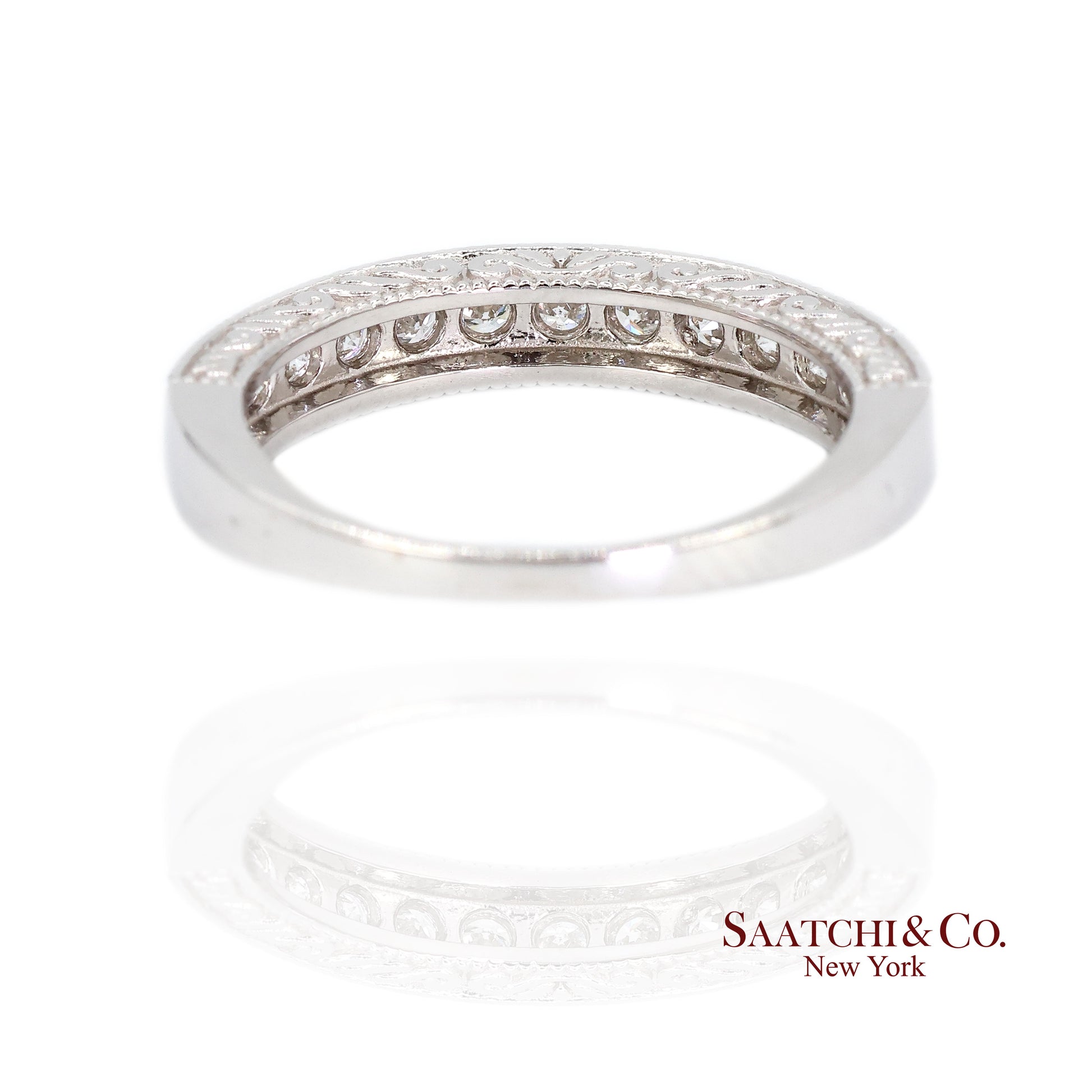 14k (585) White Gold Natural Diamond Engraved Band Ring