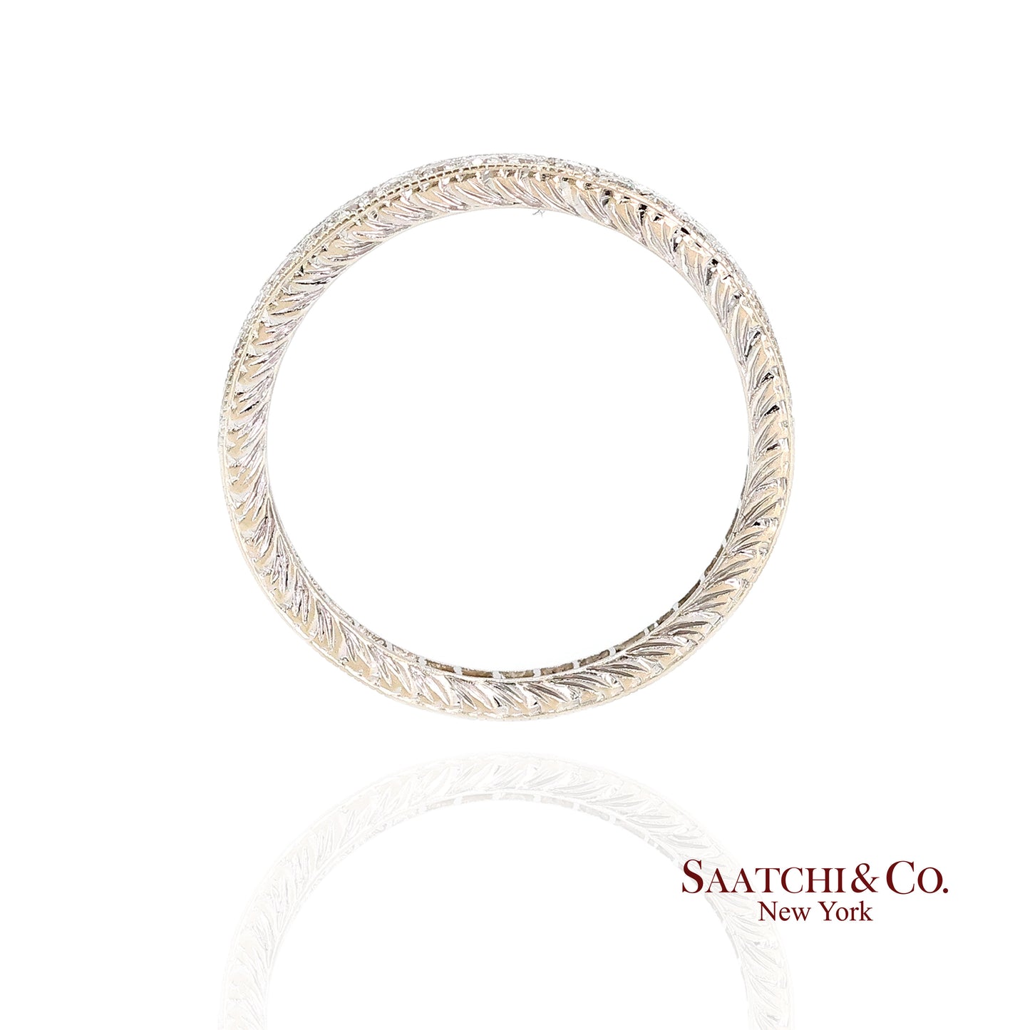 18K (750) White Gold Natural Diamond Engraved Band Ring