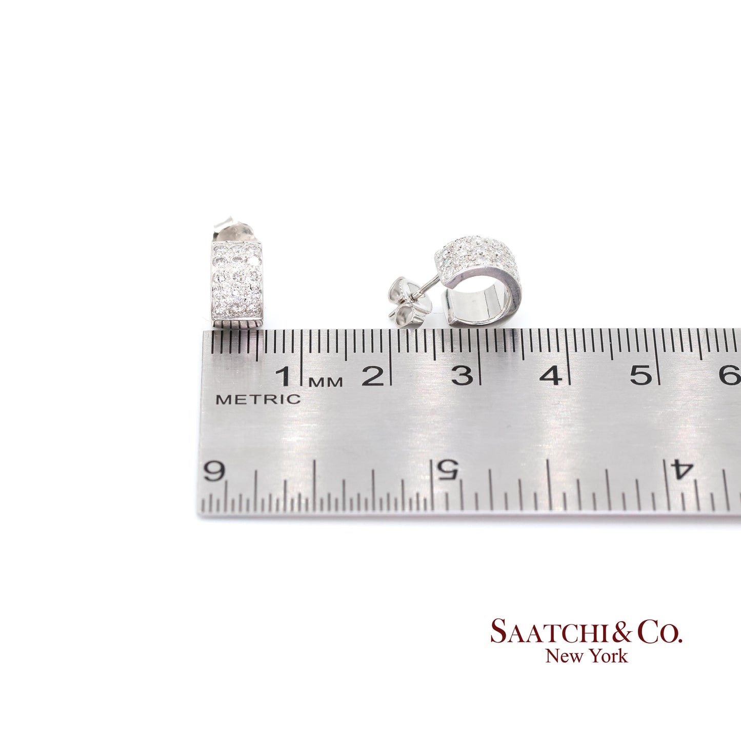 18k (750) White Gold Natural Diamond Wide Hoop Earrings
