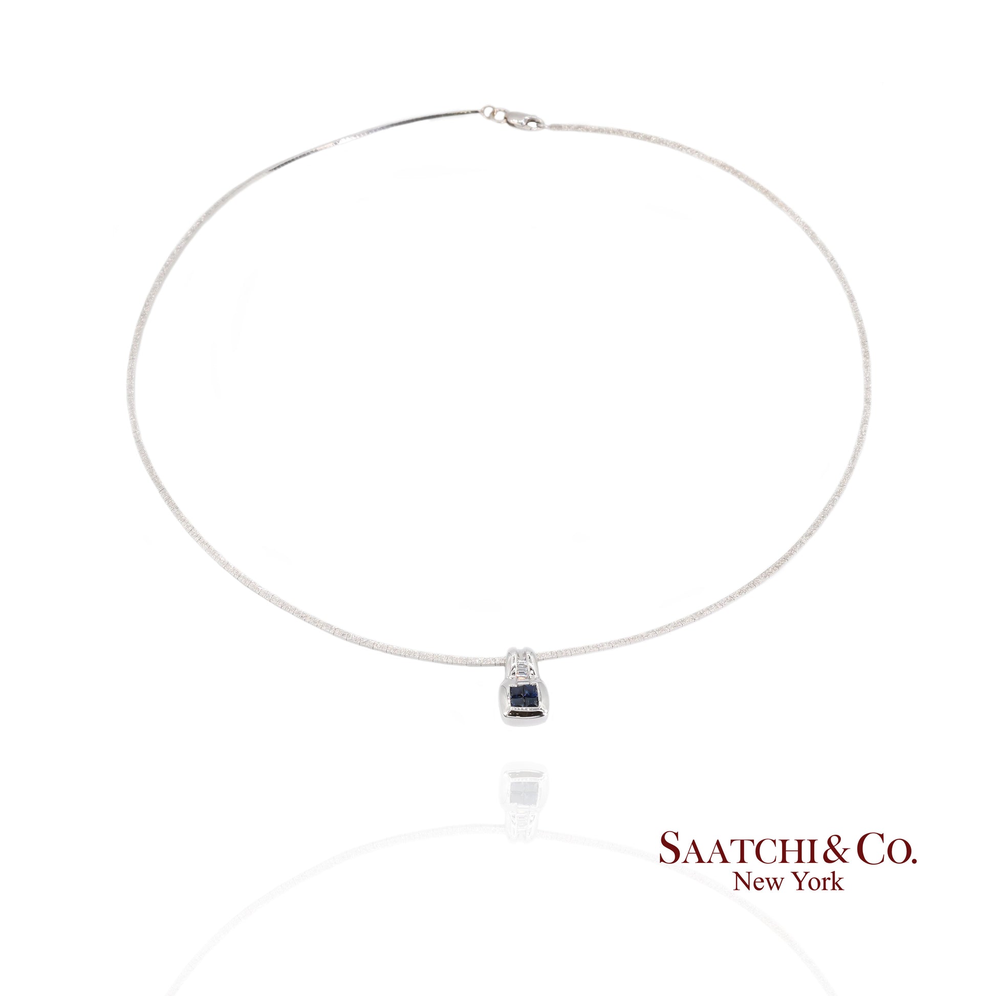 Elegant 18K White Gold Choker Necklace with Natural Diamond Pendant