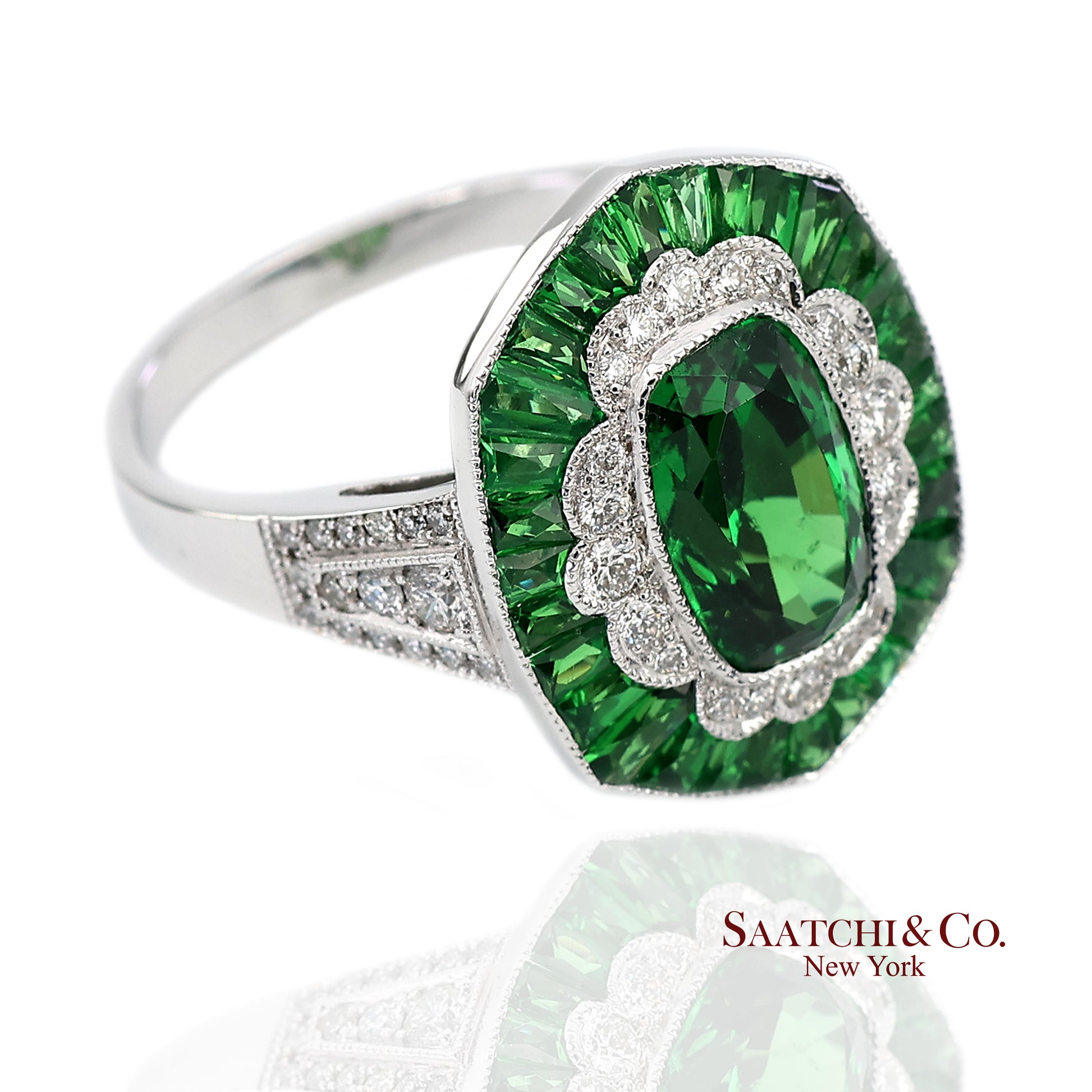 18K(750) White Gold Natural Brilliant Diamond and Tsavorite Ring