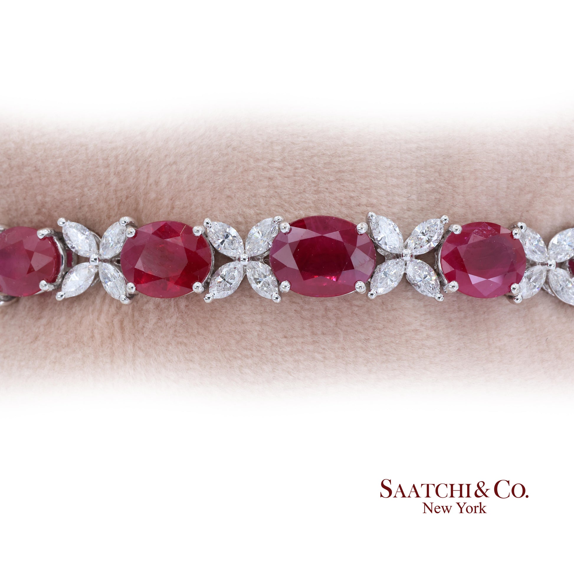 18K (750) White Gold Natural Burmese Ruby and Diamond Bracelet