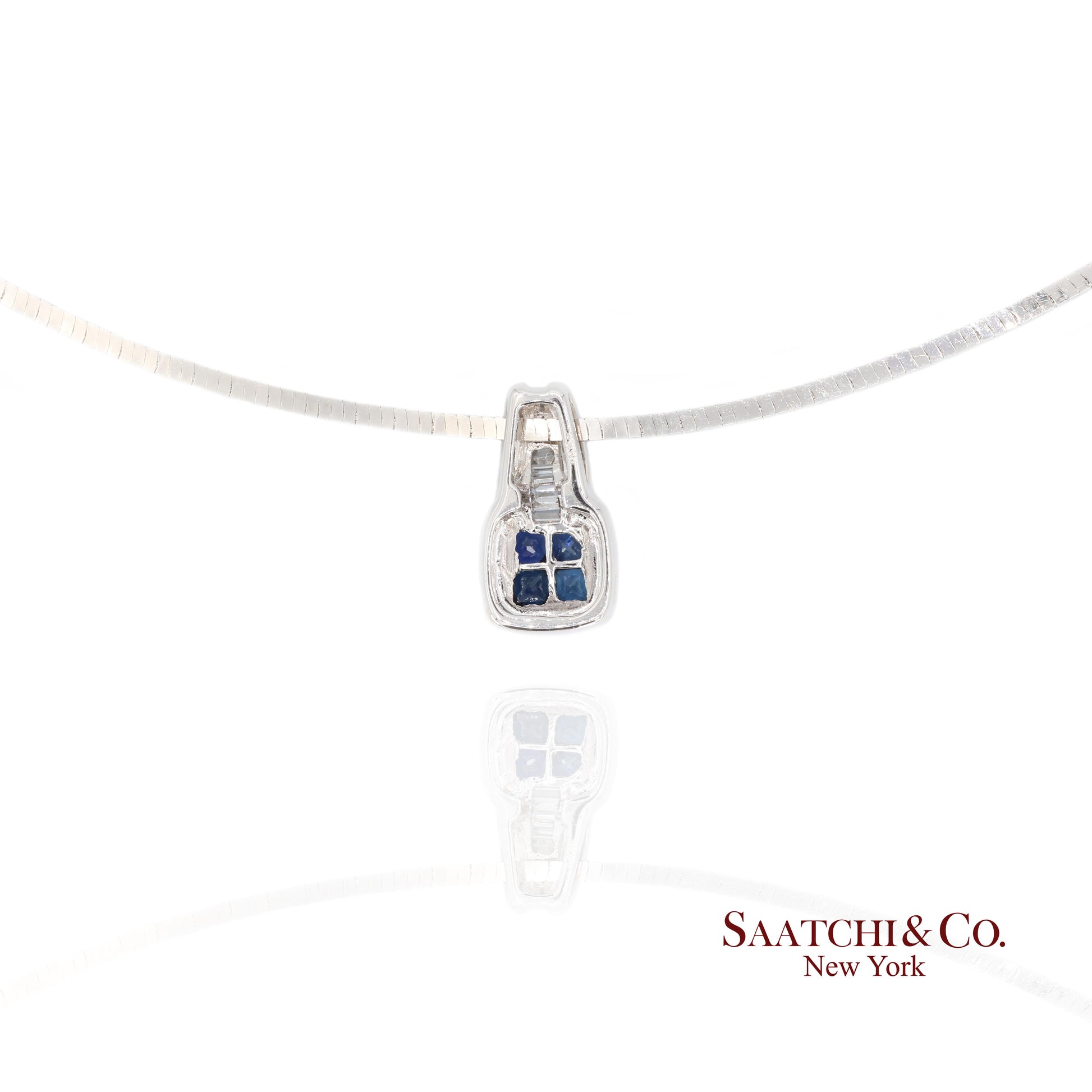 Elegant 18K White Gold Choker Necklace with Natural Diamond Pendant