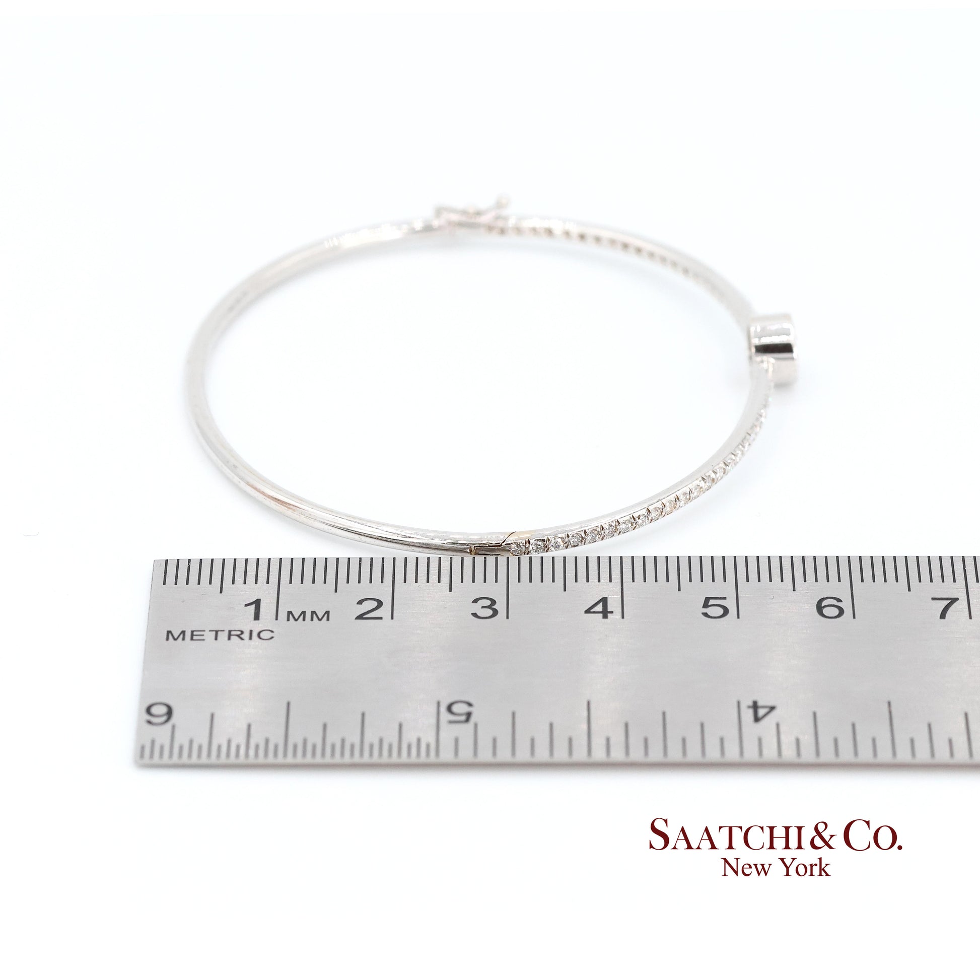 18k Diamond Bangle Bracelet Womens White Gold VS Pave Modern Fine Jewelry