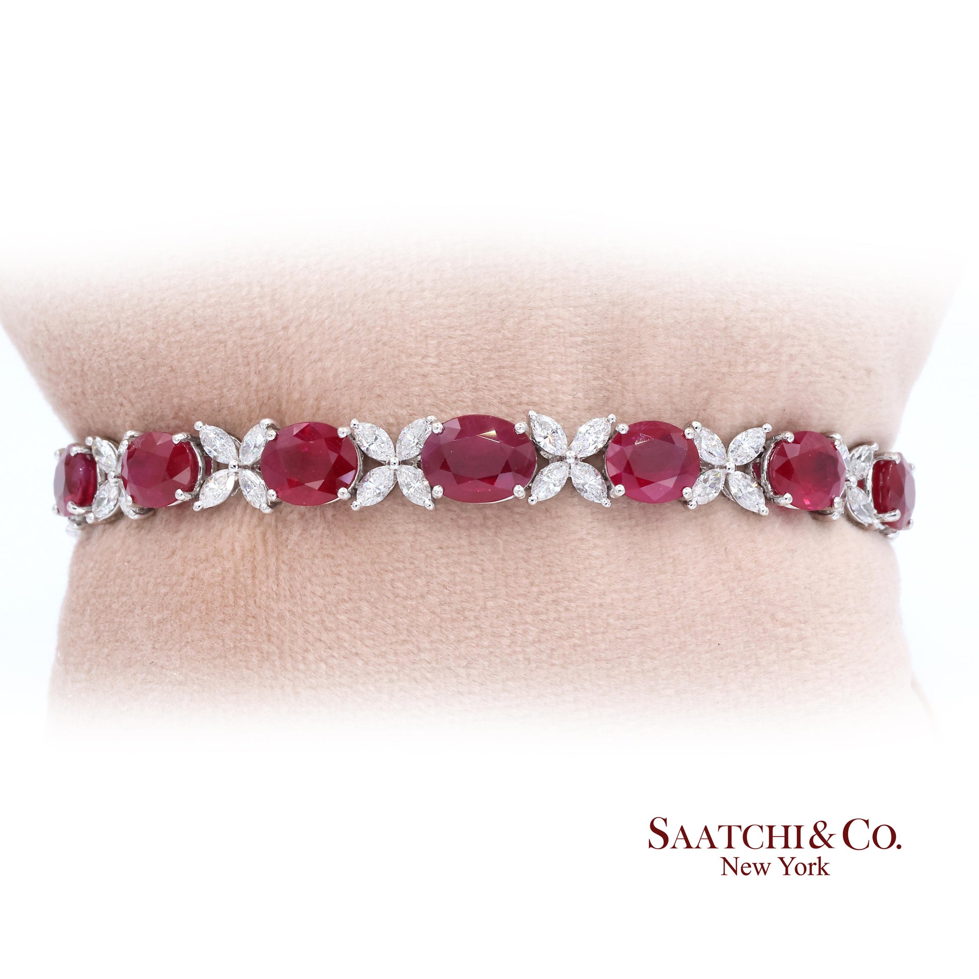 18K (750) White Gold Natural Burmese Ruby and Diamond Bracelet