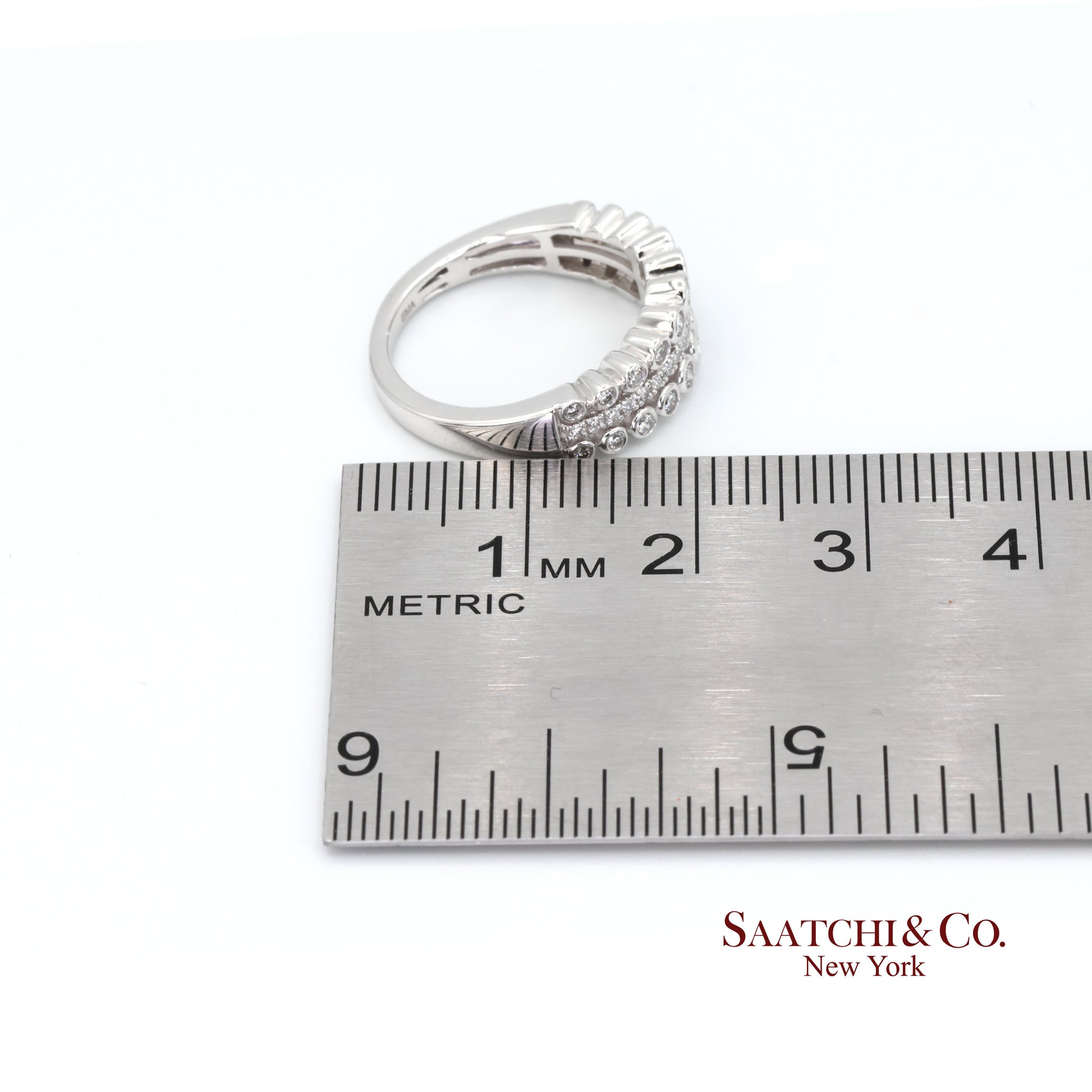 14k (585) White Gold Natural Diamond Ring