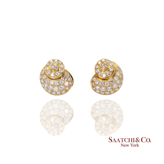 18k (750) Yellow Gold Stunning DIamond Studed Earrings