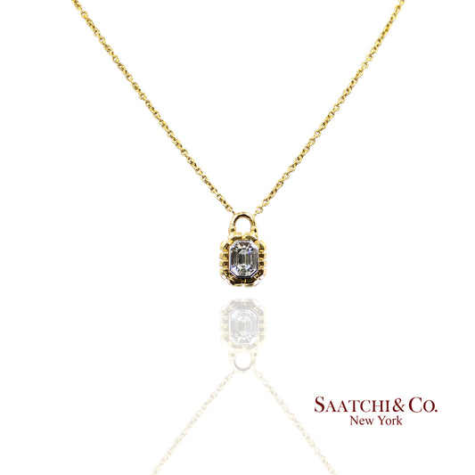 Lock Shape Diamond Illusion Emerald Setting Pendant 18K (750) Yellow Gold