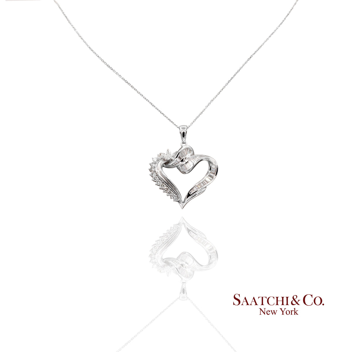 18k (750) White Gold Natural Diamond Heart Shape Pendant With Chain