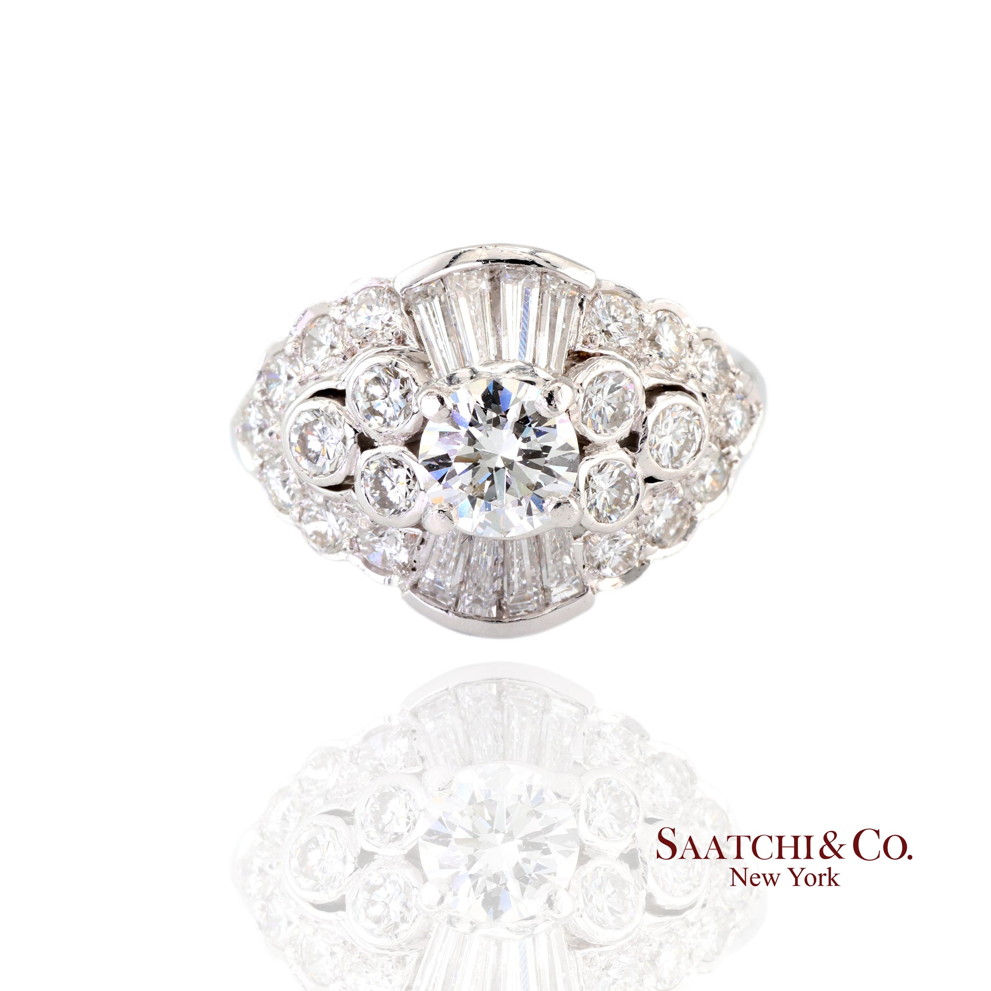 18k (750) White Gold  Natural White Diamond Cocktail Ring
