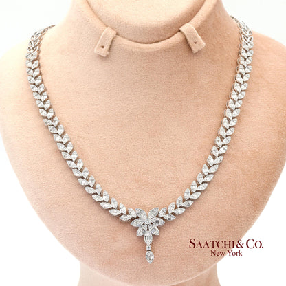 18K (750) Natural White Diamond Necklace