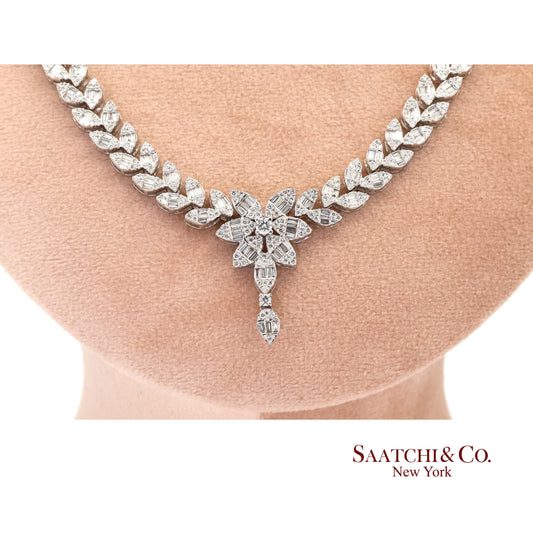 18K (750) Natural White Diamond Necklace