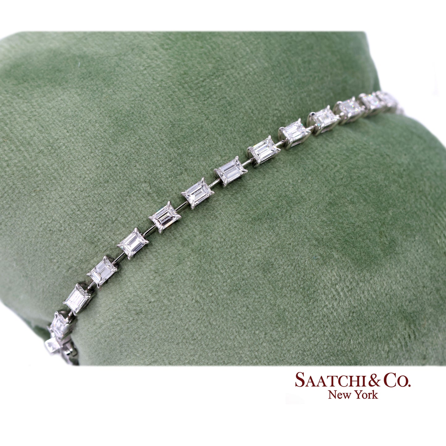 18K(750) White Gold Natural Diamond Emerald Cut Tennis Bracelet