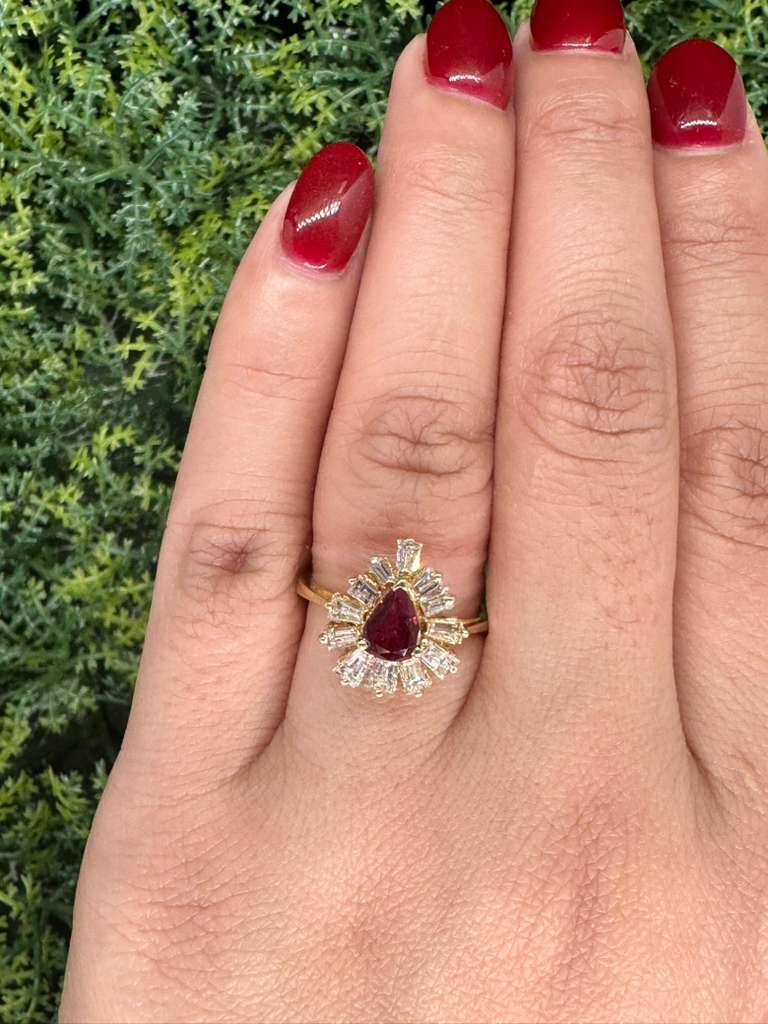 18K(750) Yellow Gold Natural Diamond Ballerina Ruby Ring