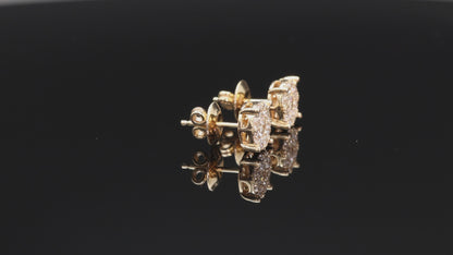 14k (585) Yellow Gold Round Cut Diamond Cluster Stud Earrings