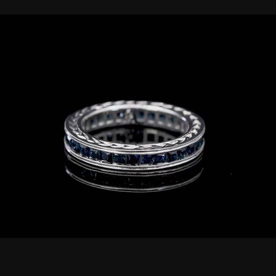Vintage 14K (585) White Gold All Around Natural Sapphire Engraving Band Ring