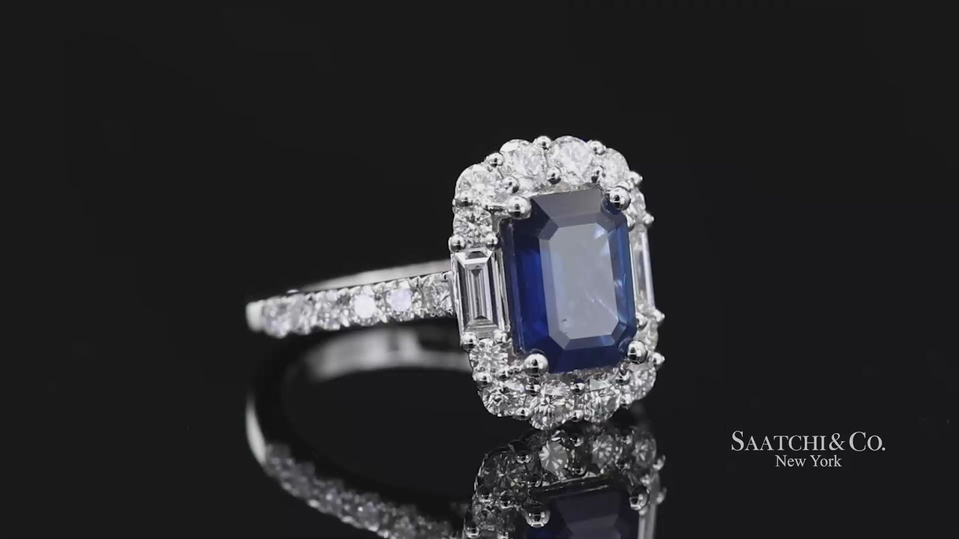 Exquisite 18K (750) White Gold Royal Blue Sapphire and Natural Diamond Ring