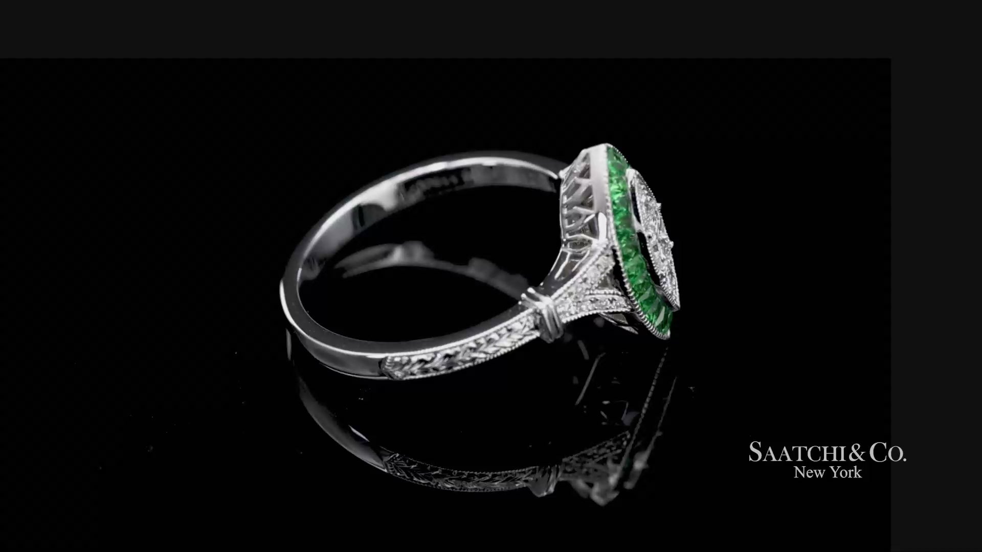 18K (750) White Gold Natural Diamond and Tsavorite Marquise Milgrain Ring