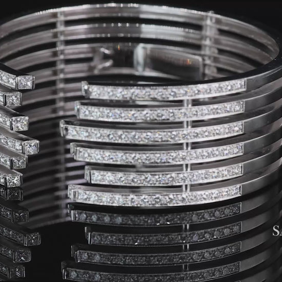 18K(750) Natural Gold Diamond Bangle Bracelets