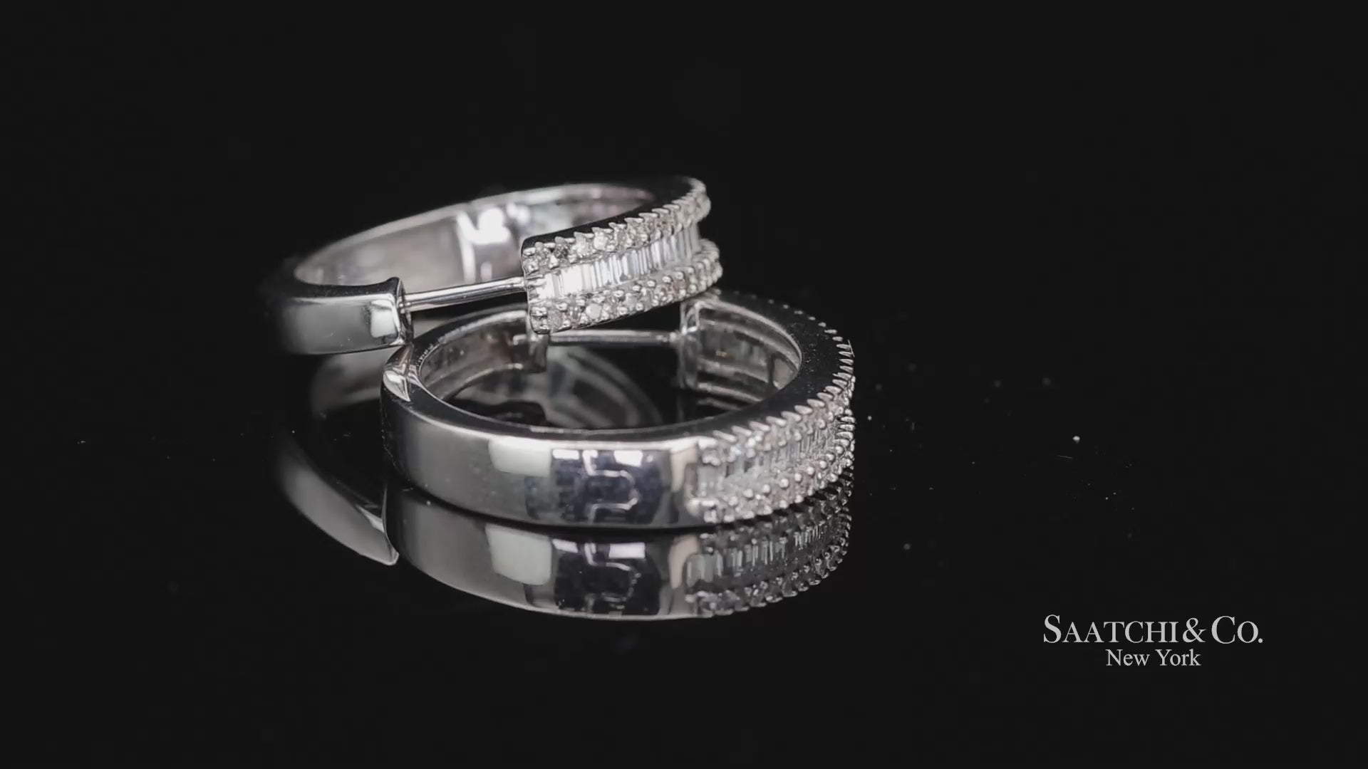 14k(585) White Gold Natural Diamond Hoop Earring