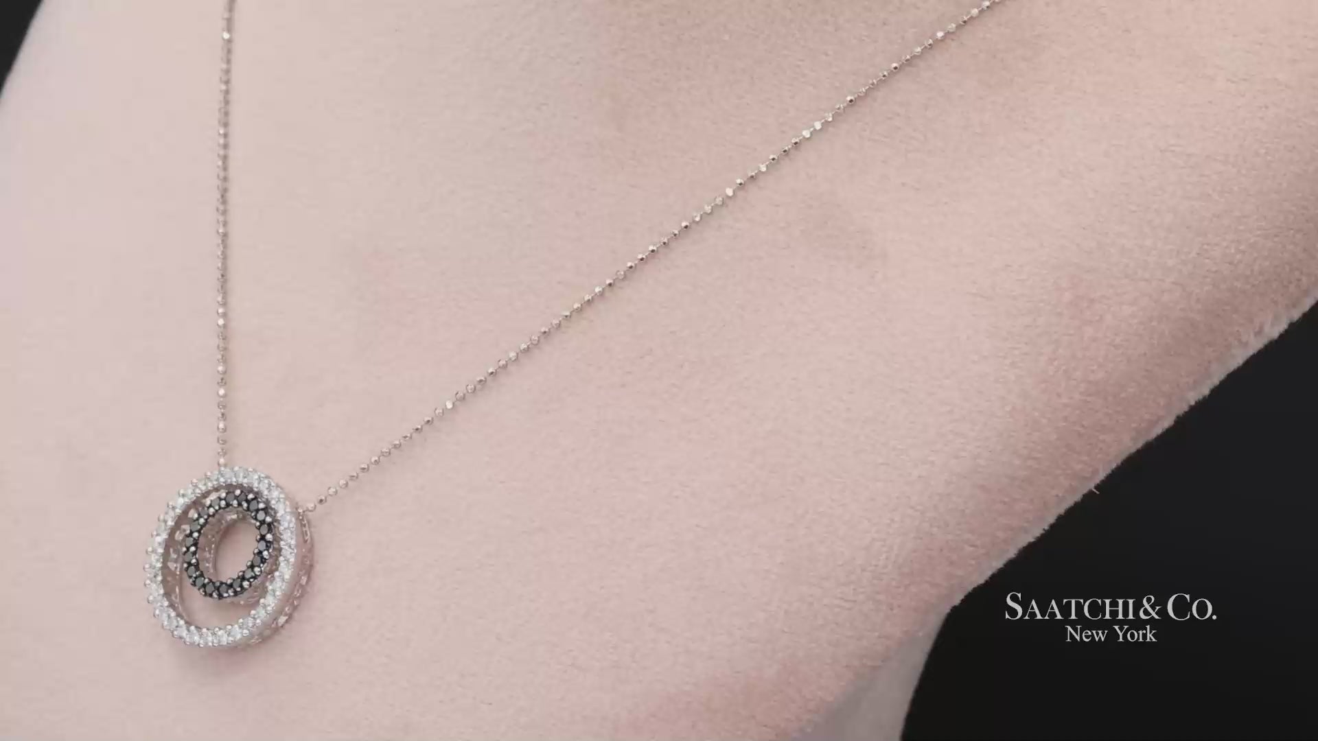 14K (585) White Gold Natural Black & White Diamond Pendant With Chain