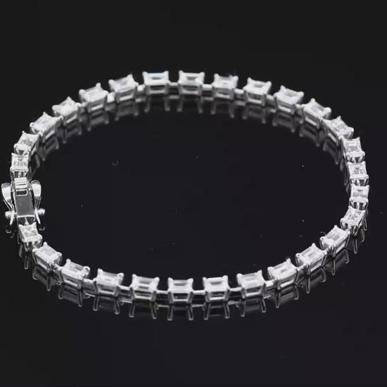 18K(750) White Gold Natural Diamond Emerald Cut Tennis Bracelet