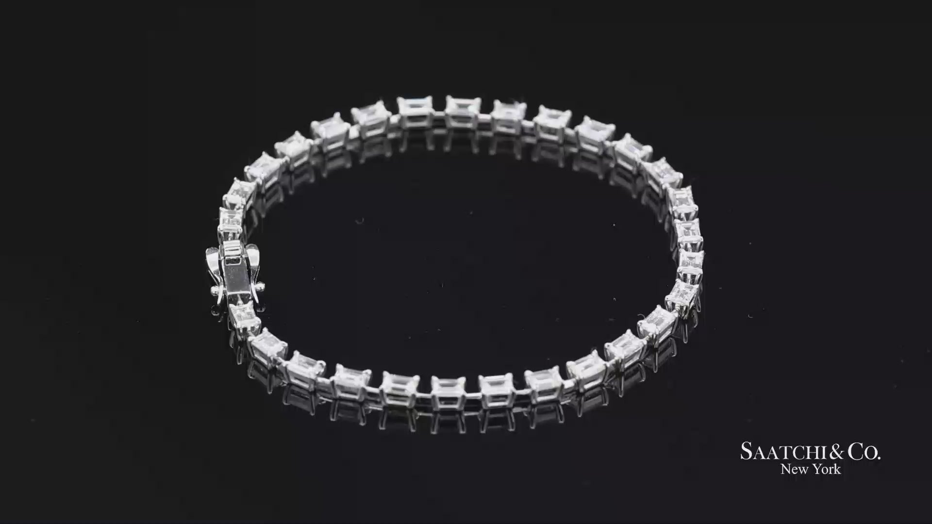 18K(750) White Gold Natural Diamond Emerald Cut Tennis Bracelet