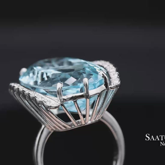 18K(750) Solid Vintage White Gold Natural Diamond and Blue Topaz Ring