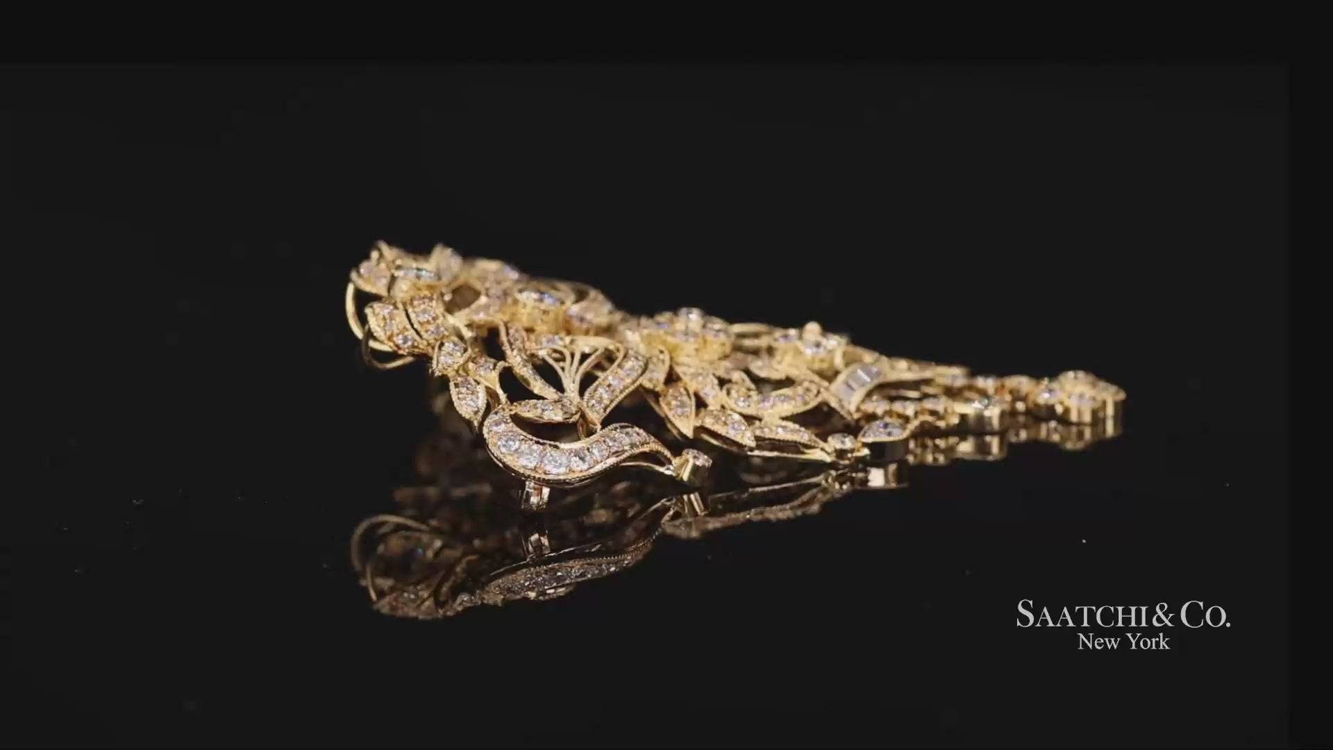 18k (750) Yellow Gold Natural Diamond Convertible Pendant and Brooch