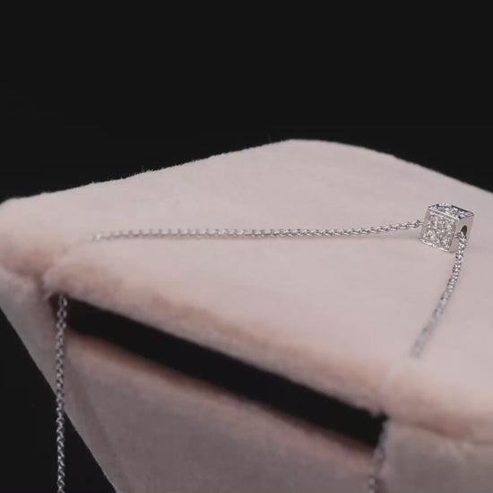 18K(750) White Gold Natural Diamond Box Shape Pendant Necklace with Chain