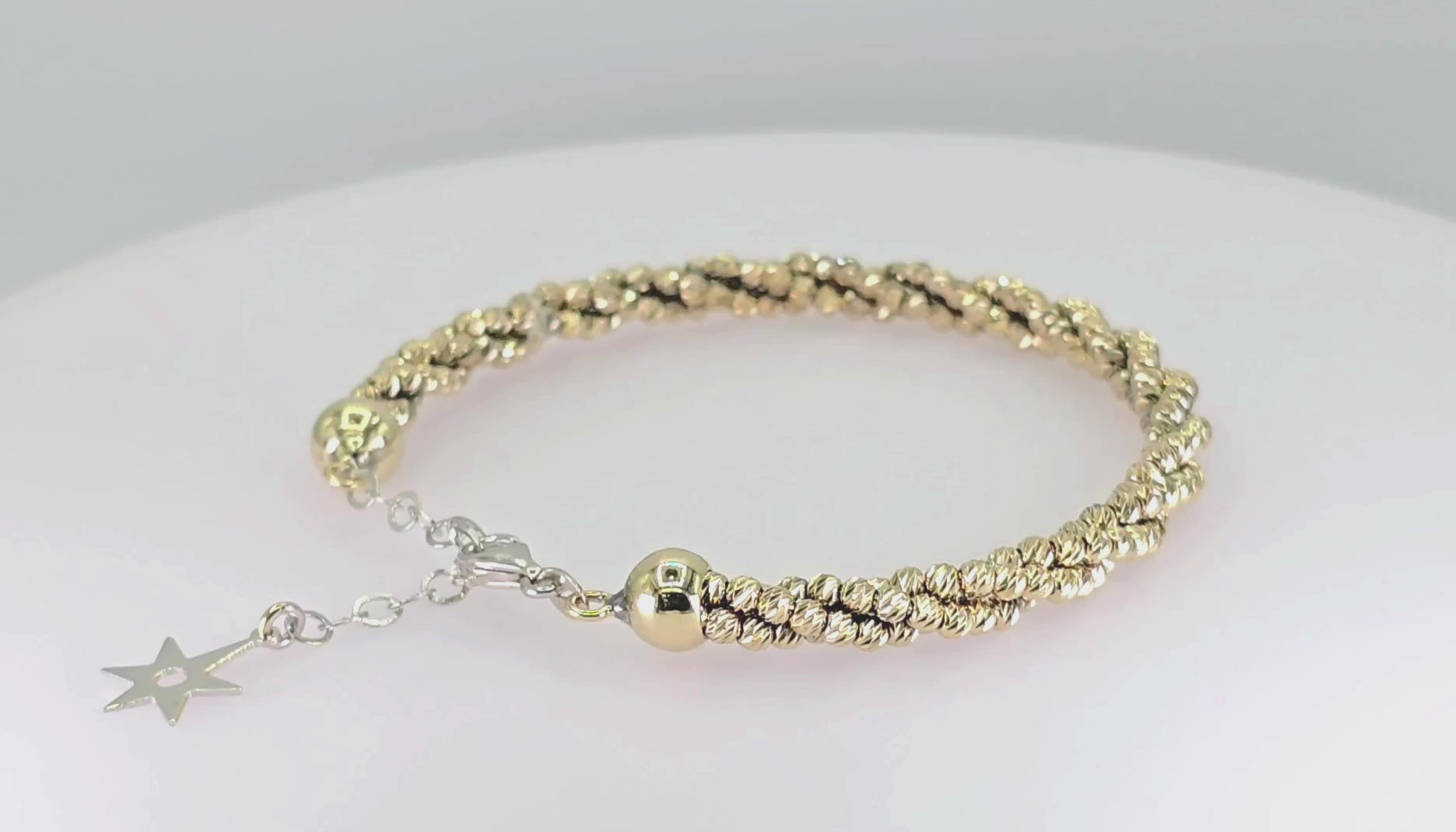 14k (585) White and Yellow Gold Diamond Cut Gold Bangle / Bracelet, Adjustable