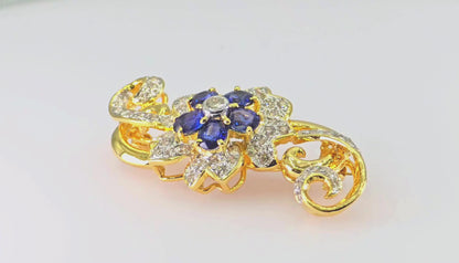 18k (750) Yellow Gold Natural White VVS Diamond & Blue Sapphire Brooch