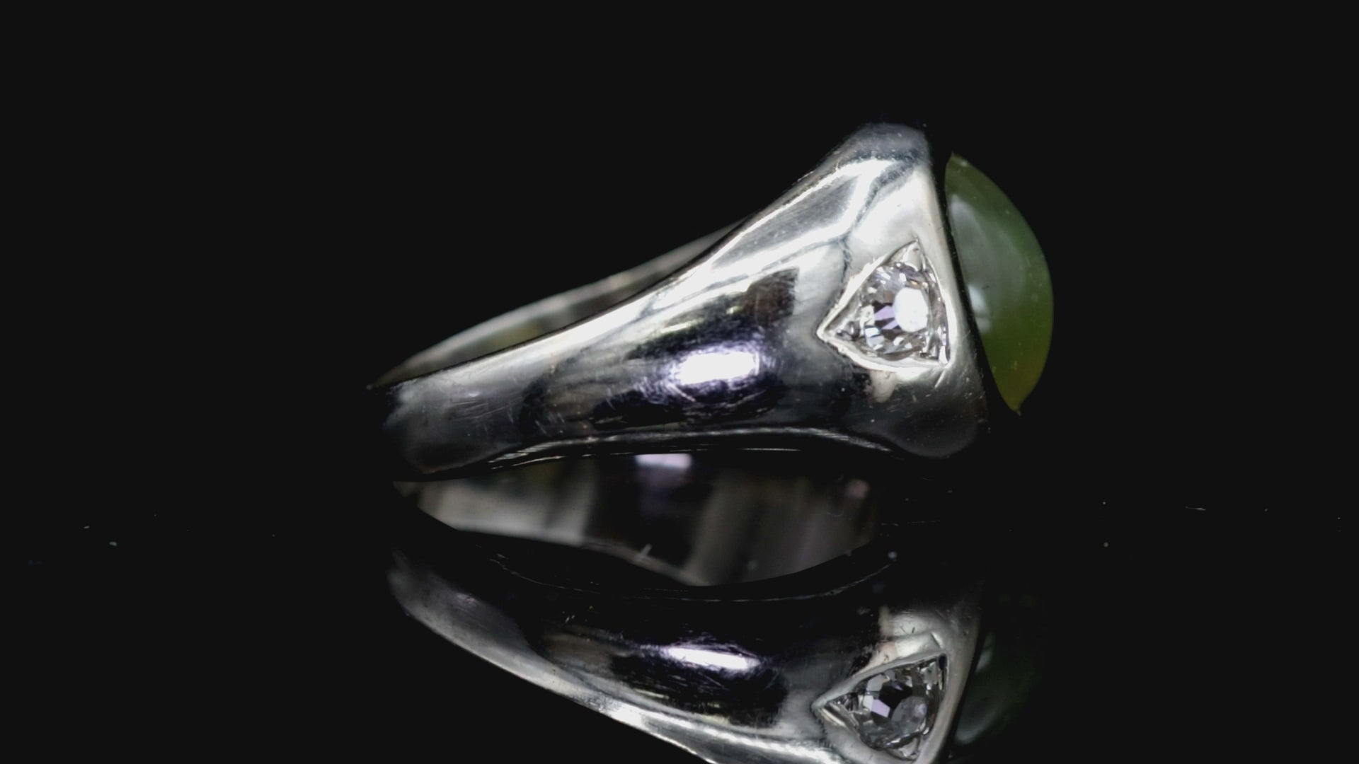 Natural Cat's Eye Ring 18K (750) White Gold