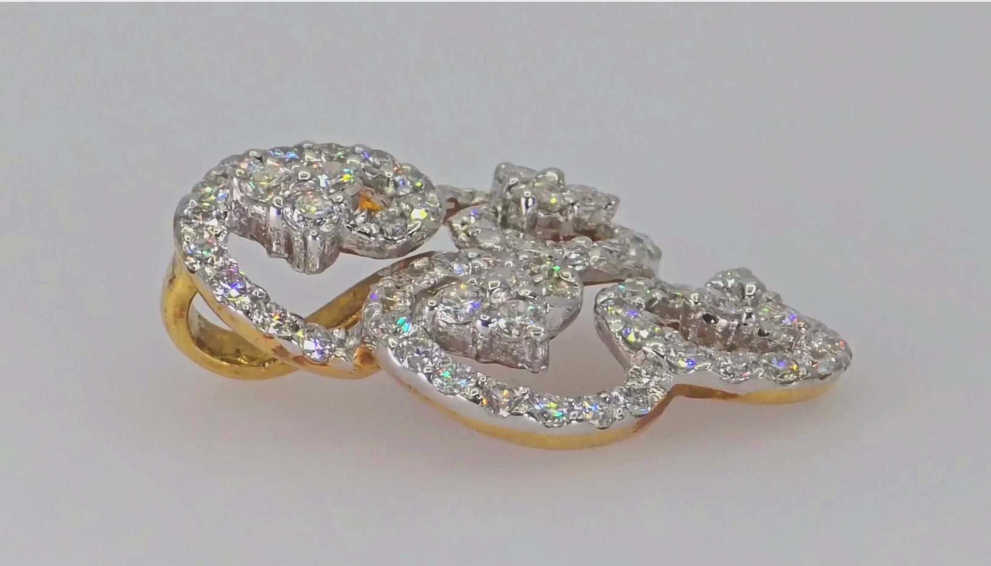 18k (750) White and Yellow Gold Natural Diamond Brooch / Pin