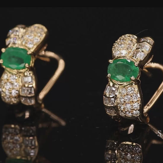 18k (750) Yellow Gold Natural Emerald and Diamond Earrings