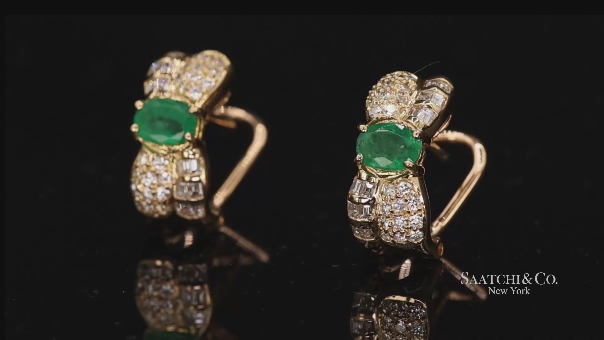 18k (750) Yellow Gold Natural Emerald and Diamond Earrings
