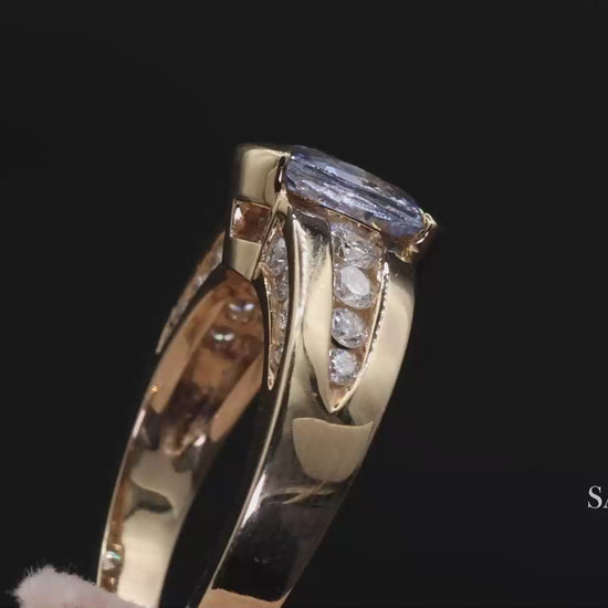 Vintage 14K Yellow Gold Natural Blue Sapphire and Diamond Ring
