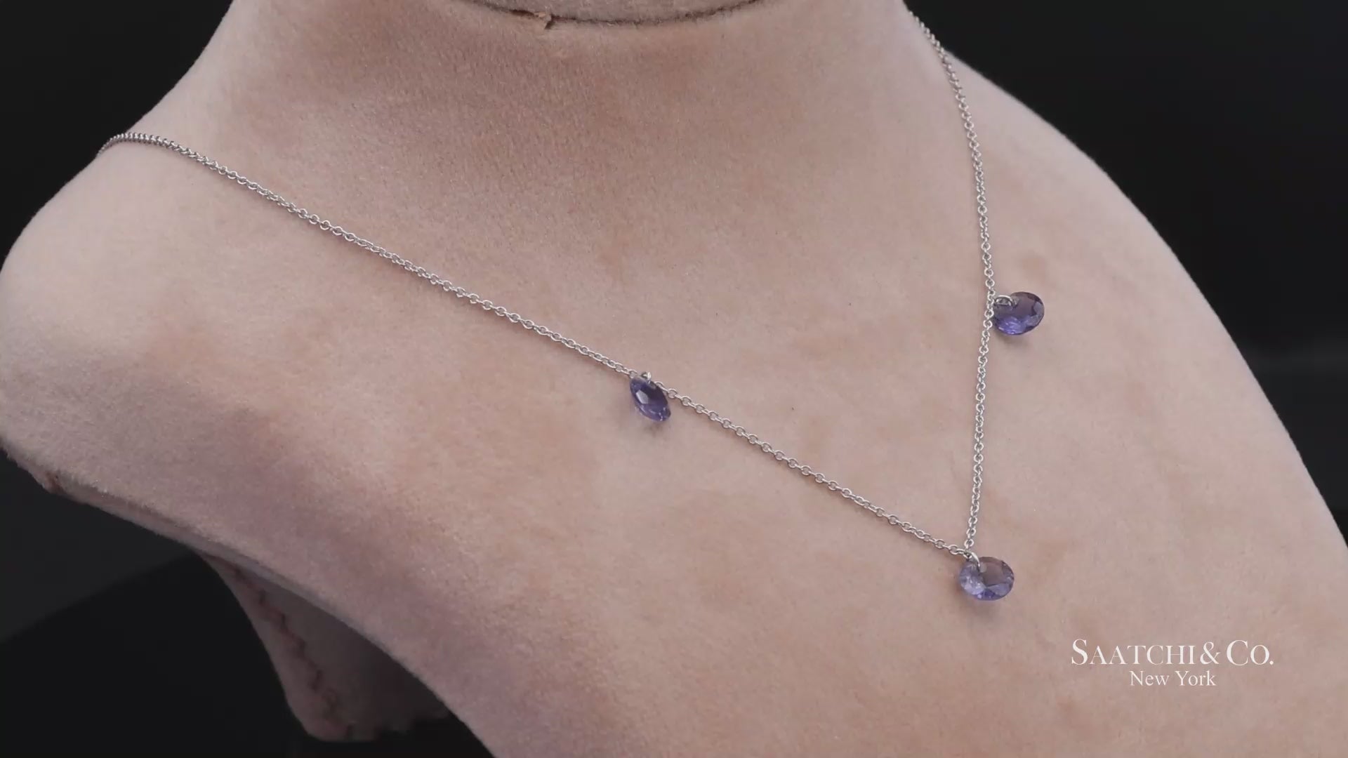 18K(750) White Gold Natural Amethyst Pendant Necklace with Chain