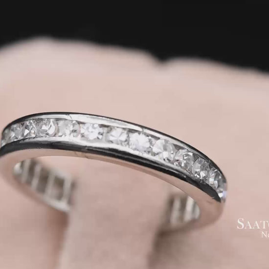 Platinum(950) Natural Diamond Vintage Band Ring