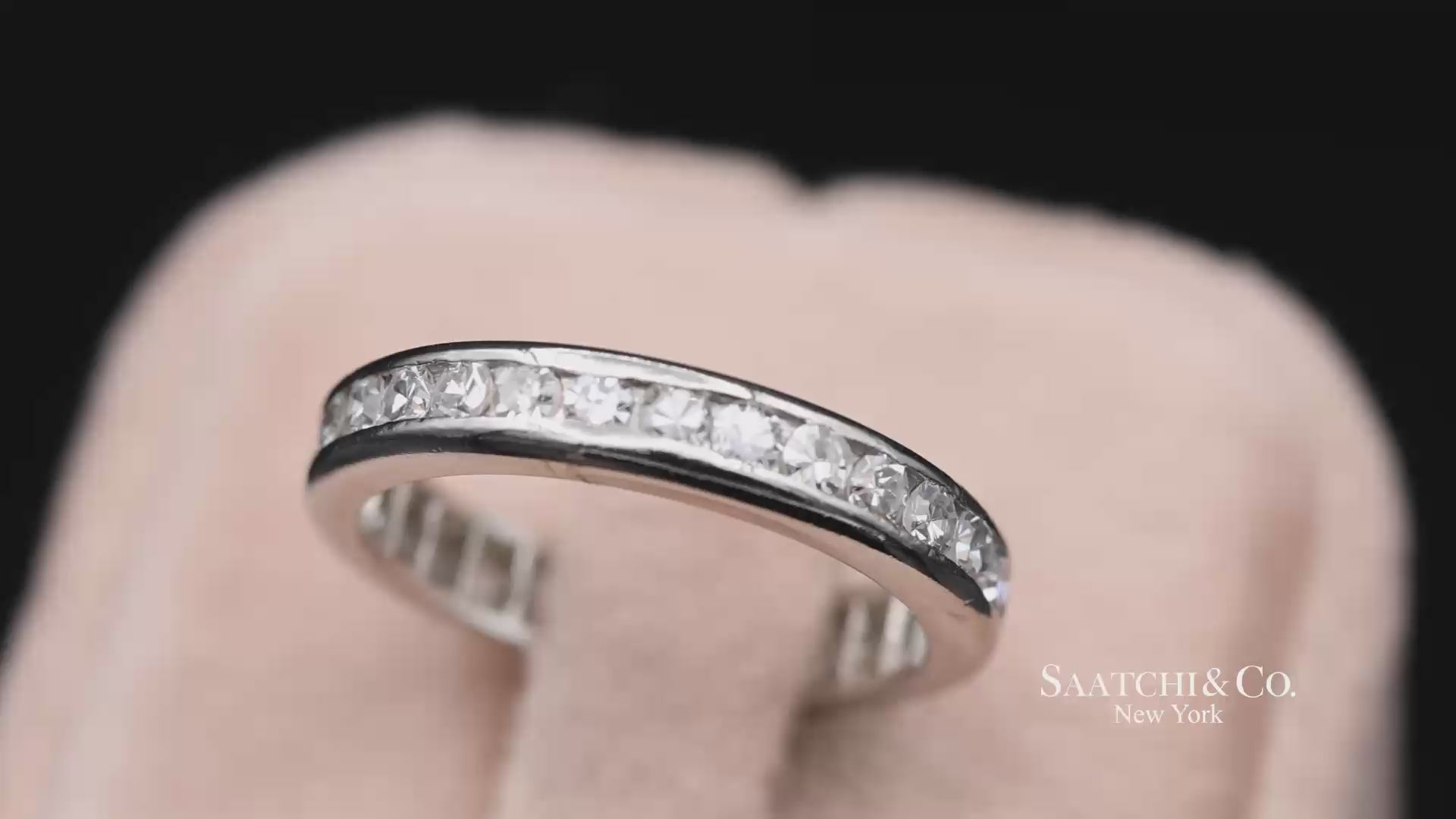 Platinum(950) Natural Diamond Vintage Band Ring