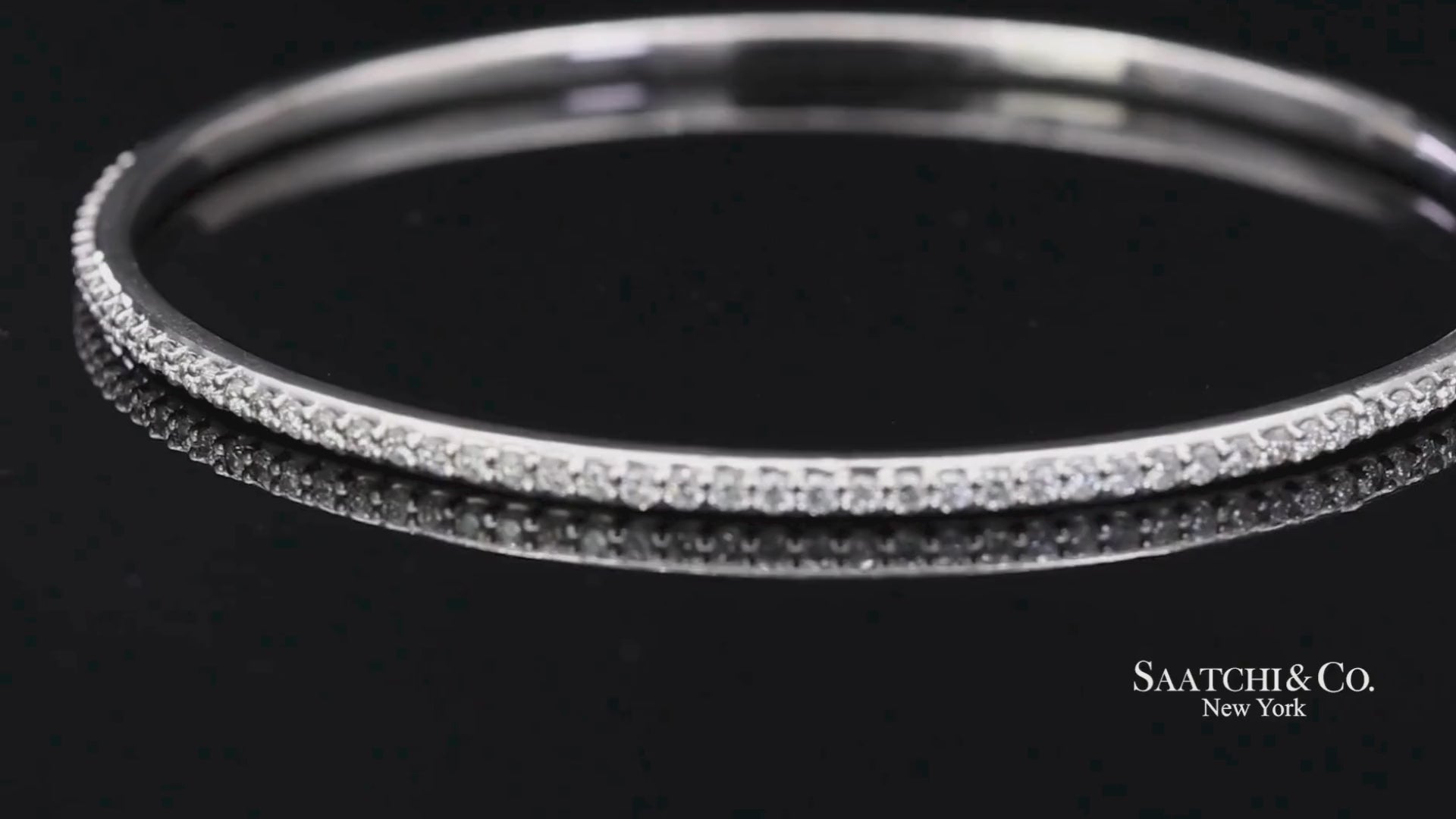 14K (585) Solid White Gold All Around Natural Diamond Bangle Bracelet