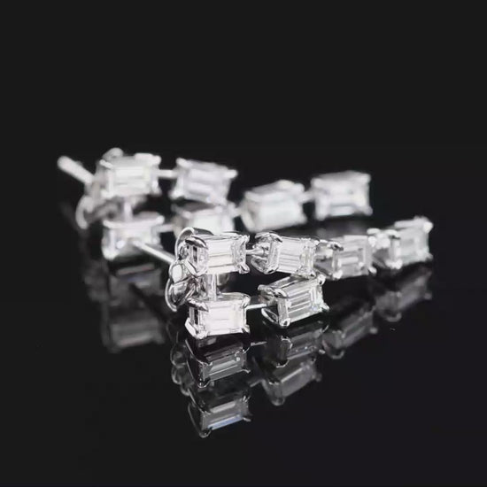 18K(750) White Gold Natural Diamond Emerald Cut Earrings