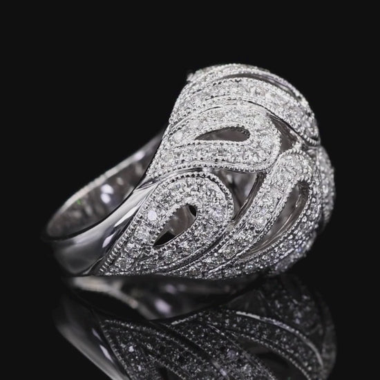 18k (750) Natural Diamond Cocktail Ring