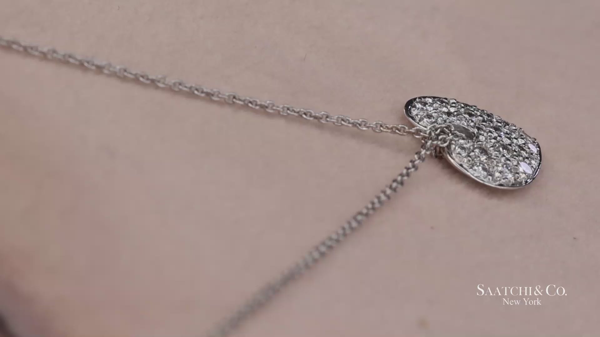 18K(750) White Gold Natural Diamond Heart Shape Pendant Necklace with Chain