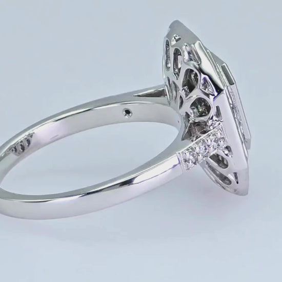 18K (750) Illusion Emerald Shape Natural Round VVS Diamond Sapphire Emerald Ring