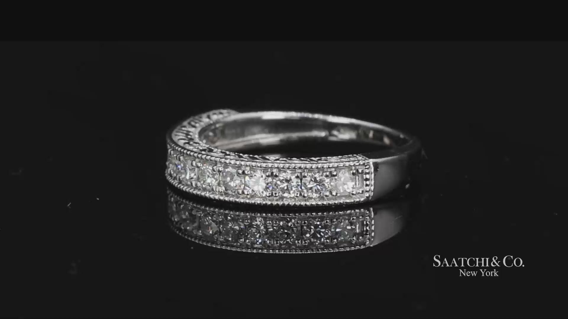 14K (585) White Gold Natural Diamond Engraved Band Ring