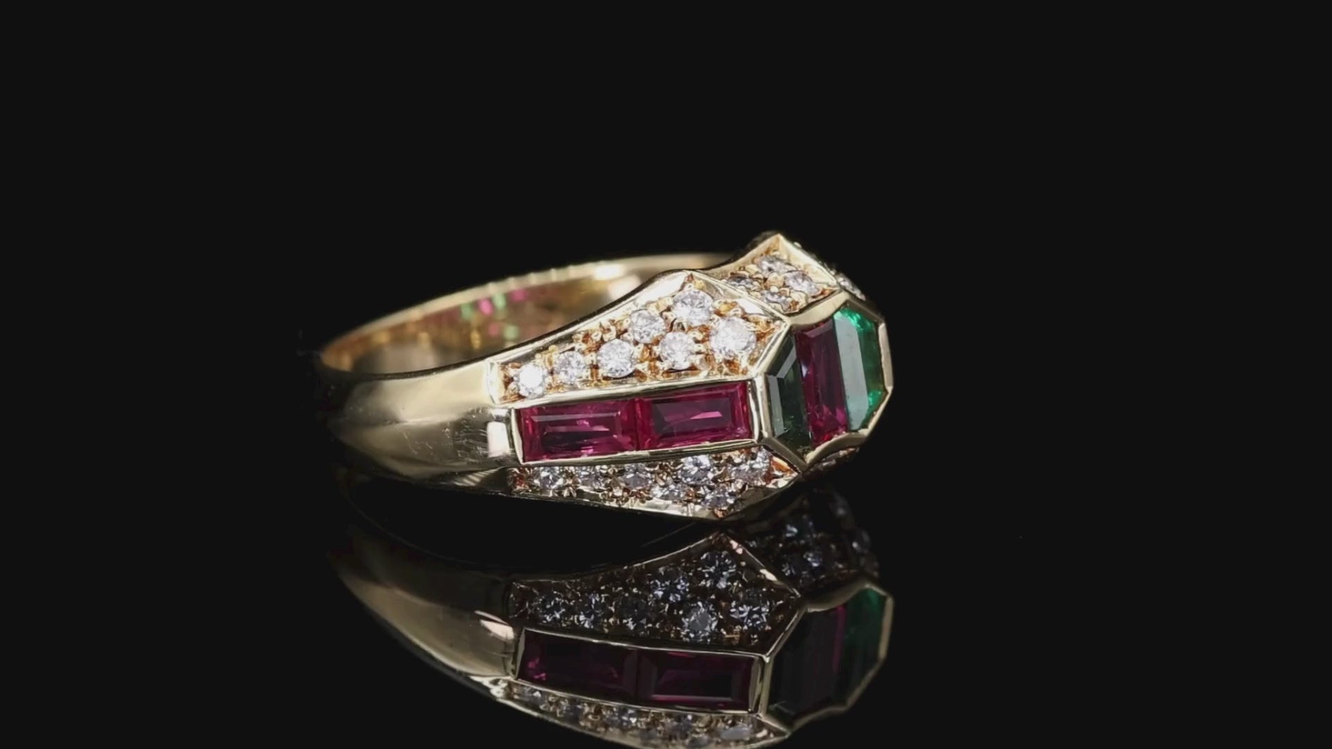 18k (750) Yellow Gold Natural Gemstone and Diamond Ring